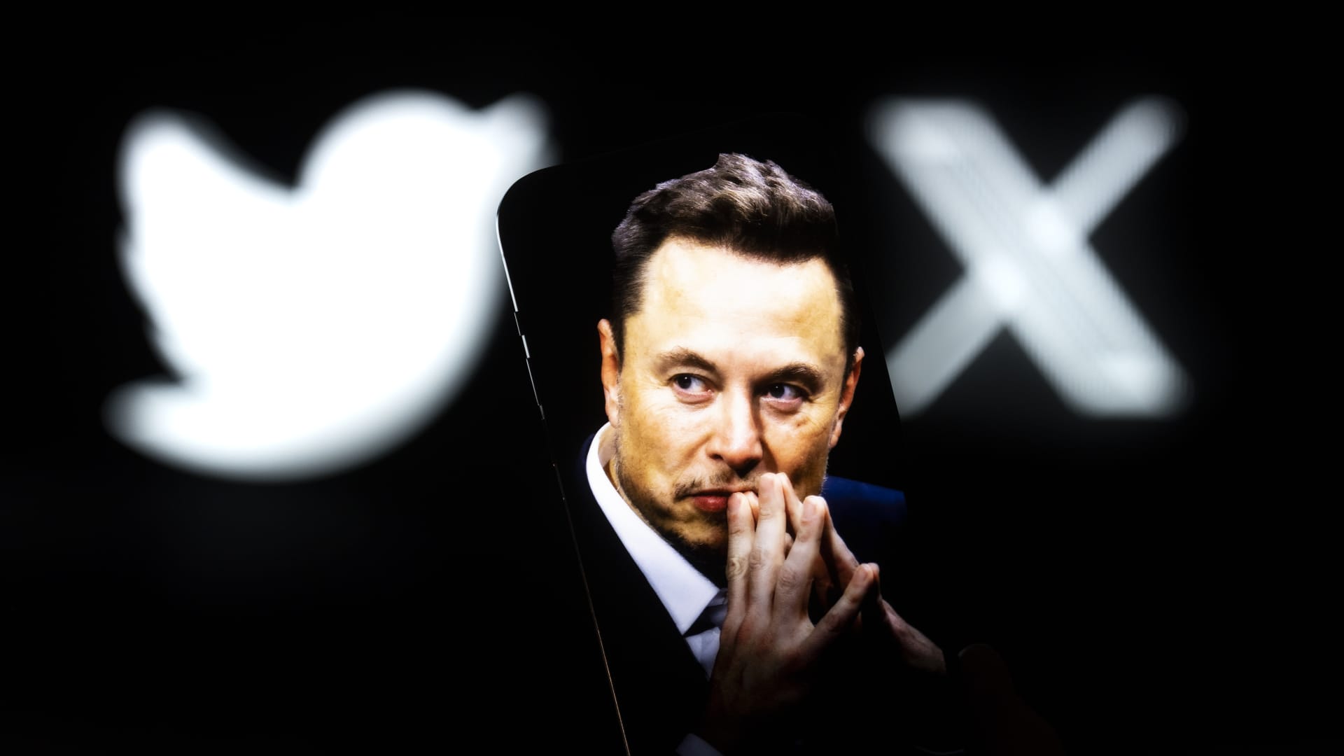 Elon Musk Rebrands Twitter Logo